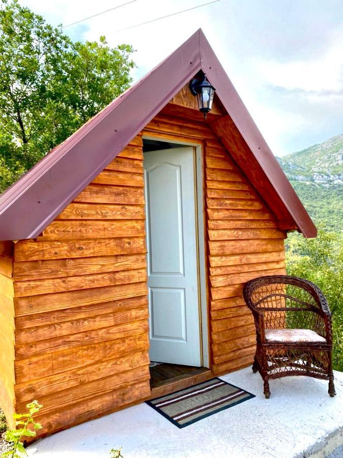 Vikendica,Bungalovi Lipska Pecina Cetinje Buitenkant foto
