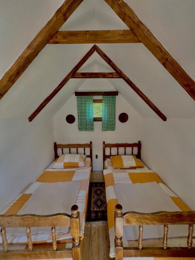 Vikendica,Bungalovi Lipska Pecina Cetinje Buitenkant foto