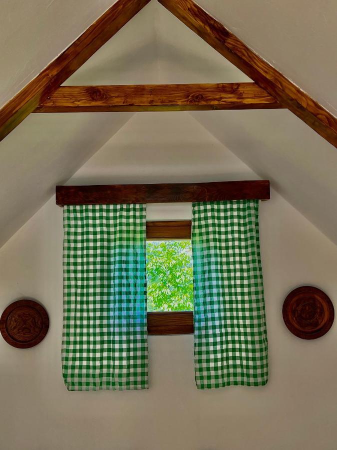 Vikendica,Bungalovi Lipska Pecina Cetinje Buitenkant foto